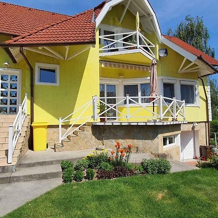 Apartment In Fonyod/Balaton 18580 Екстер'єр фото