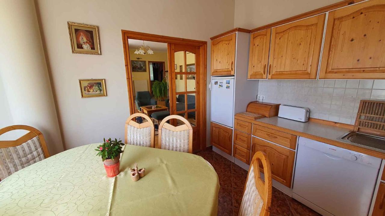 Apartment In Fonyod/Balaton 18580 Екстер'єр фото