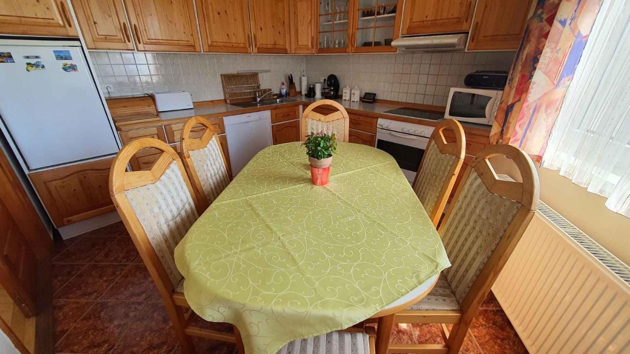 Apartment In Fonyod/Balaton 18580 Екстер'єр фото